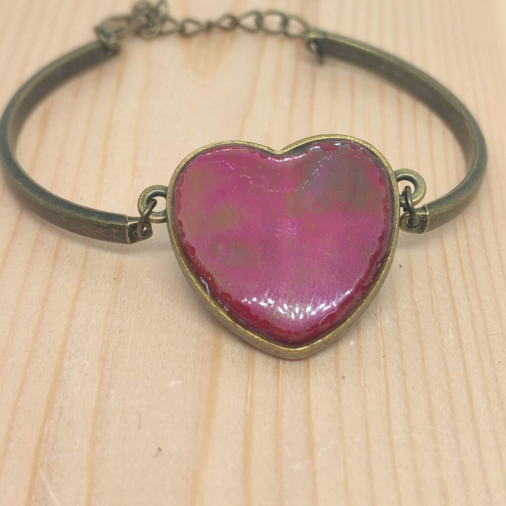 vraxioli seiras heartlight glow kokkini irida mpronze 1
