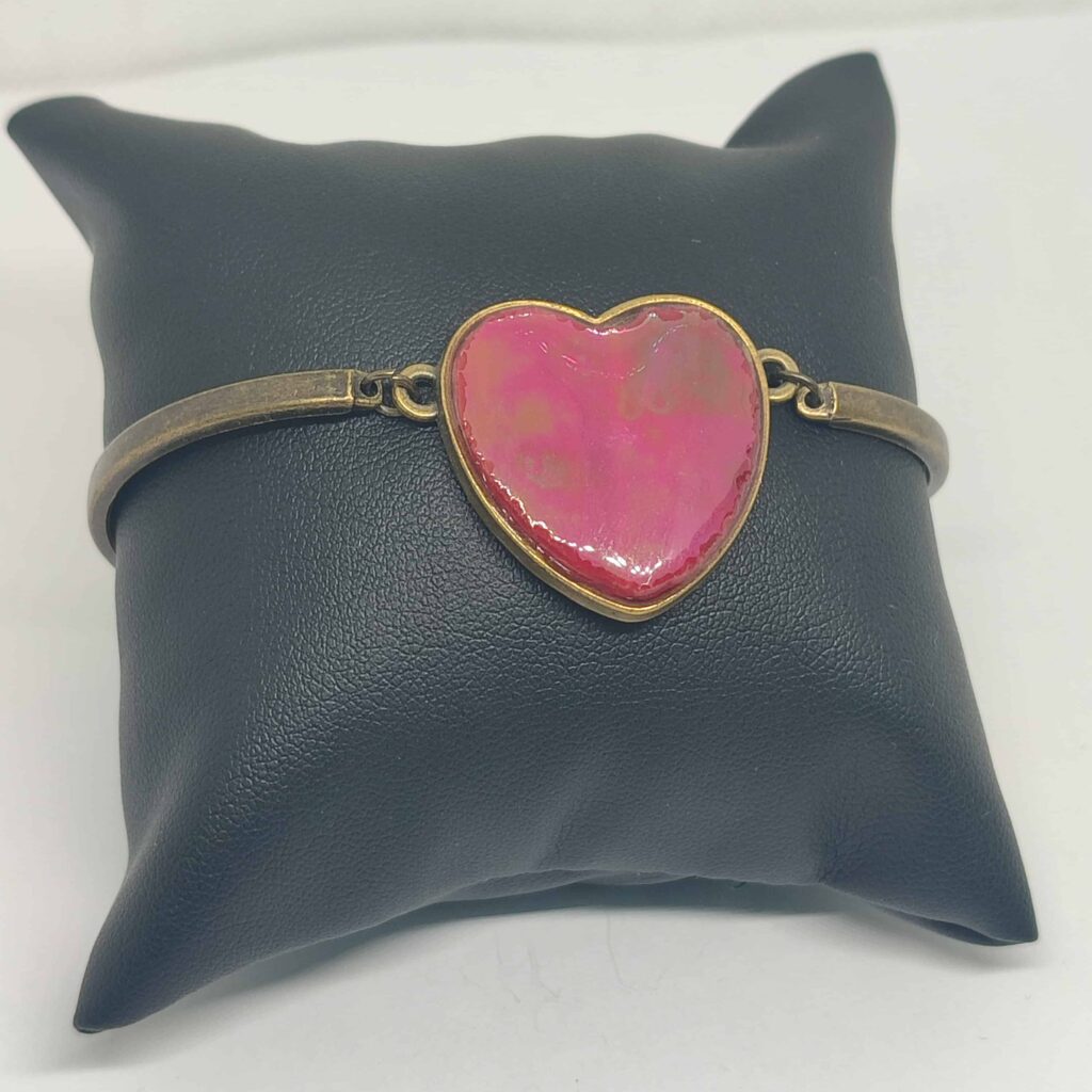 vraxioli seiras heartlight glow kokkini irida mpronze 5