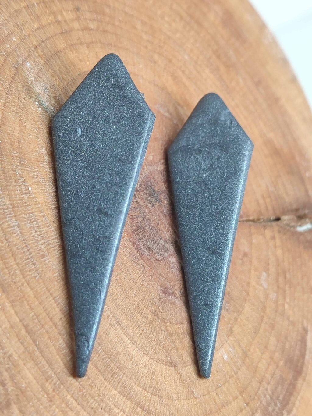 Χειροποίητα σκουλαρίκια "EdgeCraft Collection" (metal grey) - Image 3