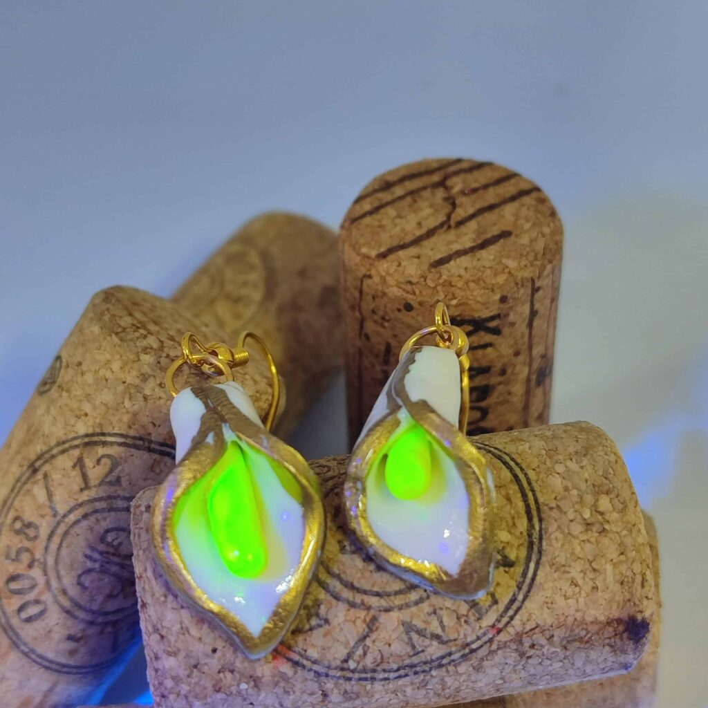 sk luminous lily leuka gold 3