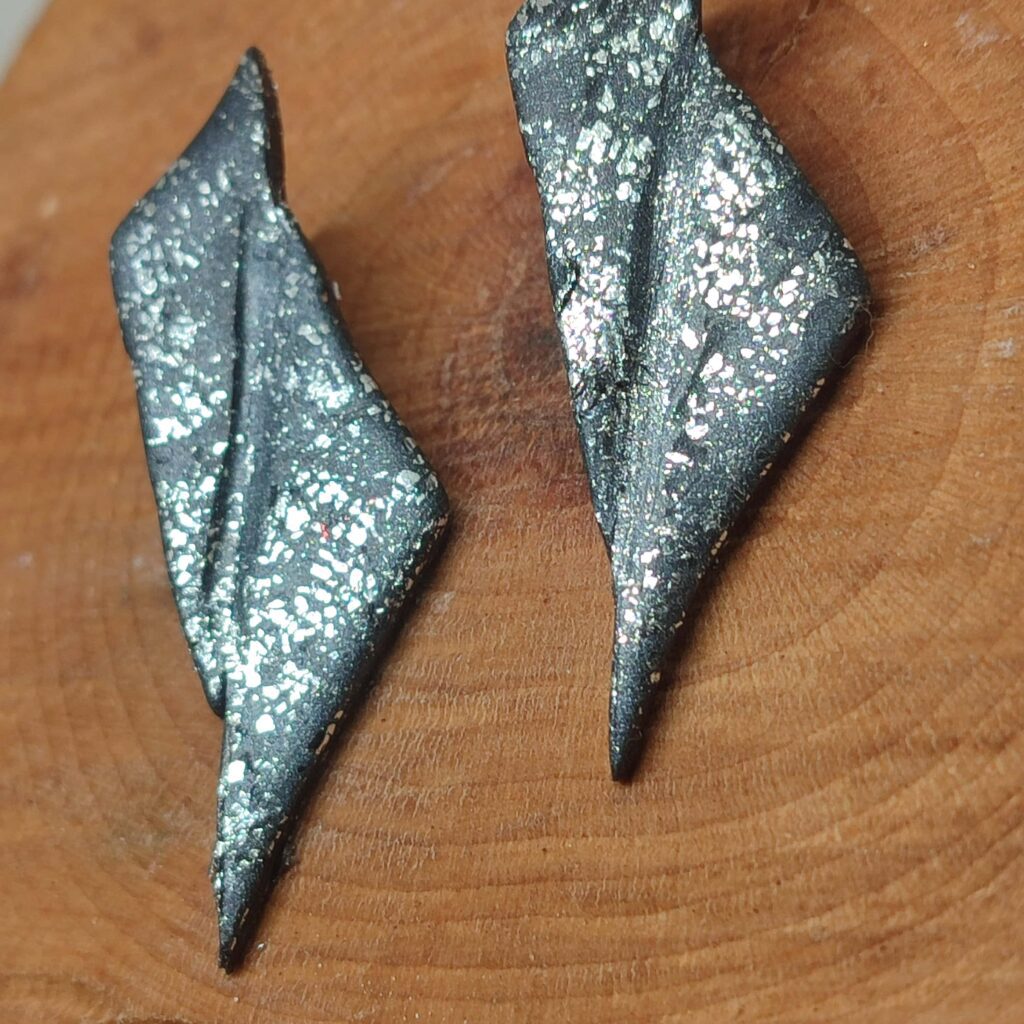 Χειροποίητα σκουλαρίκια σειράς "ThunderEdge" (metal grey-silver)